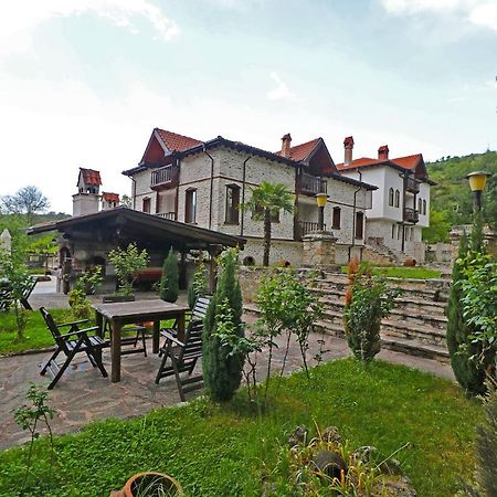 Парк - Хотел Макензен Melnik  Exterior photo