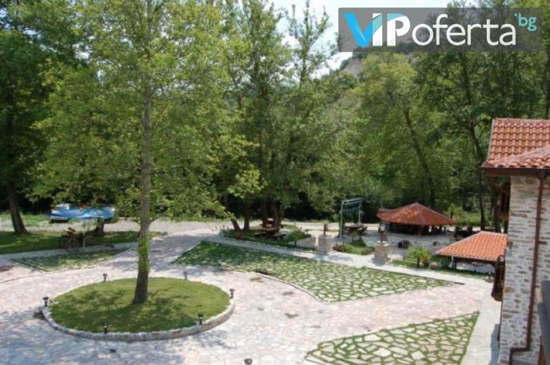 Парк - Хотел Макензен Melnik  Exterior photo