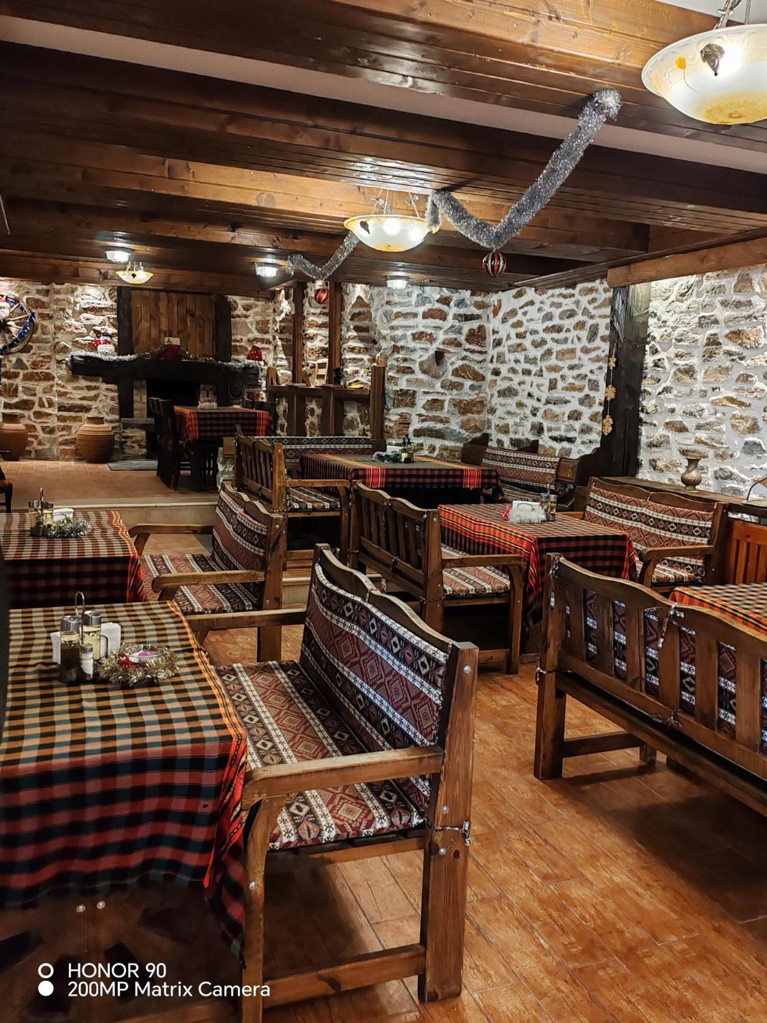 Парк - Хотел Макензен Melnik  Exterior photo