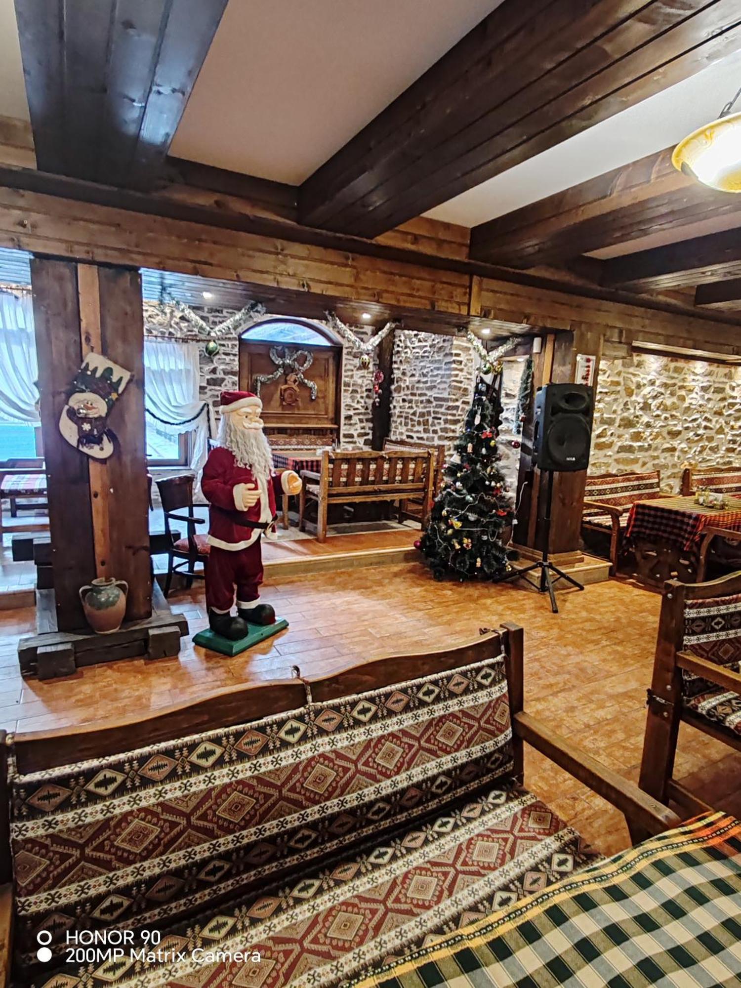 Парк - Хотел Макензен Melnik  Exterior photo